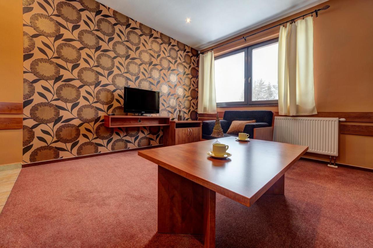 Apartmanovy Dom Slniecko Жьяр Экстерьер фото