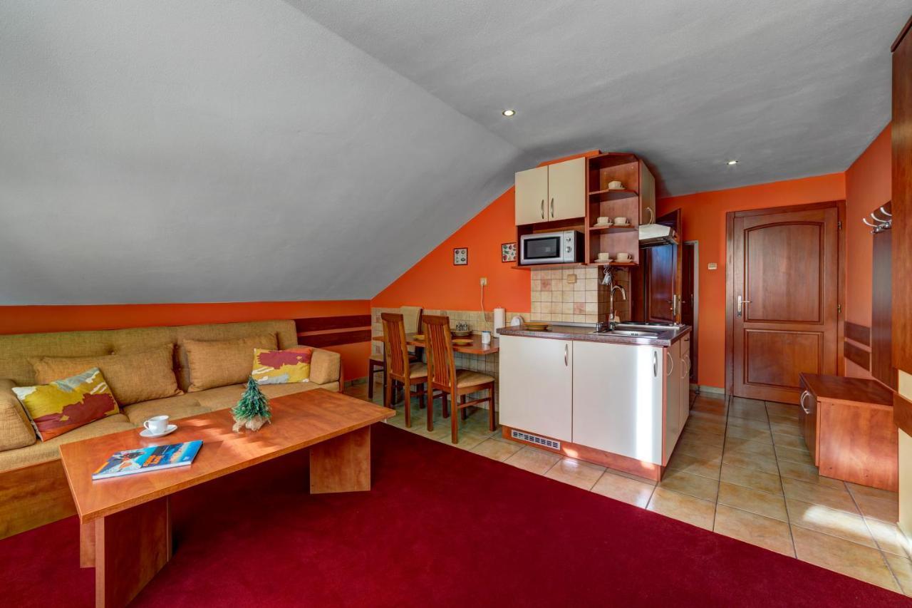 Apartmanovy Dom Slniecko Жьяр Экстерьер фото