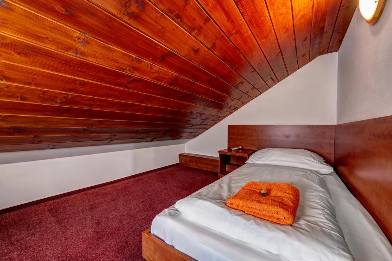 Apartmanovy Dom Slniecko Жьяр Экстерьер фото