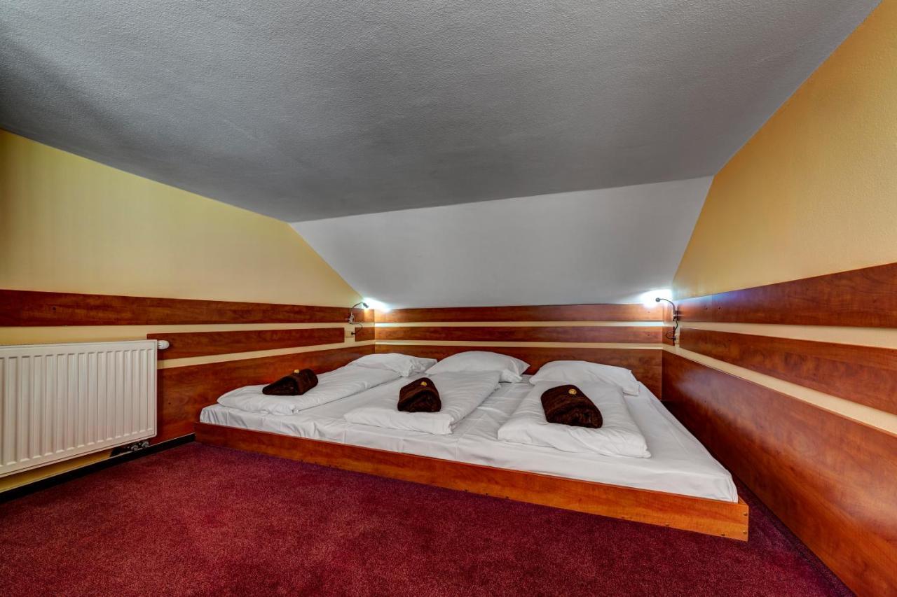 Apartmanovy Dom Slniecko Жьяр Экстерьер фото